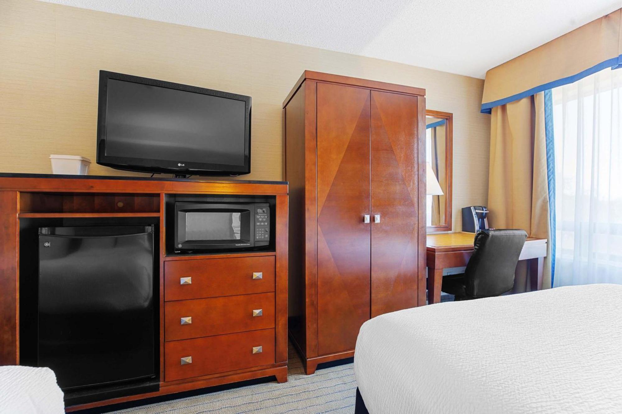 Sandman Hotel & Suites London Downtown 外观 照片
