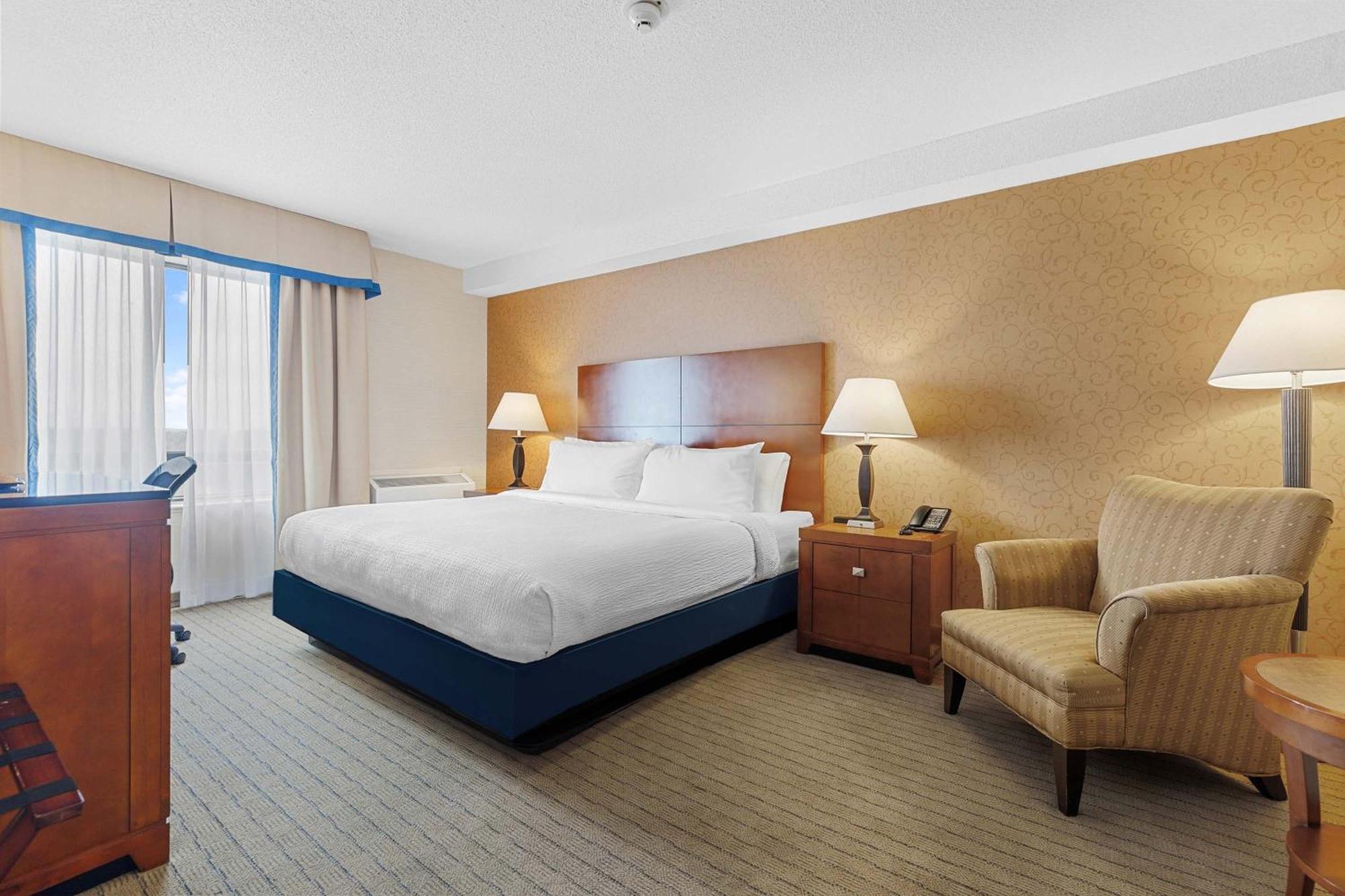 Sandman Hotel & Suites London Downtown 外观 照片