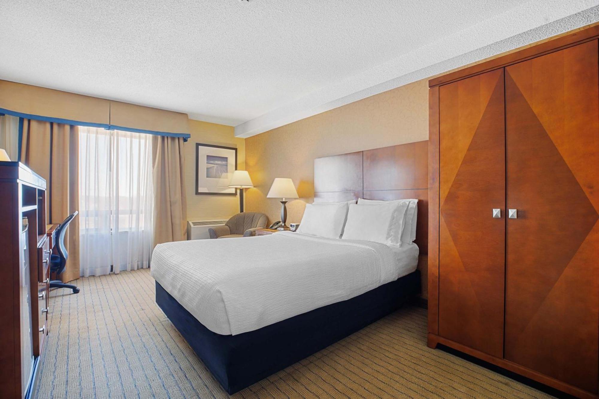 Sandman Hotel & Suites London Downtown 外观 照片