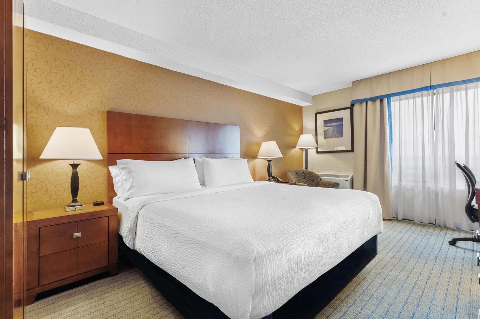 Sandman Hotel & Suites London Downtown 外观 照片